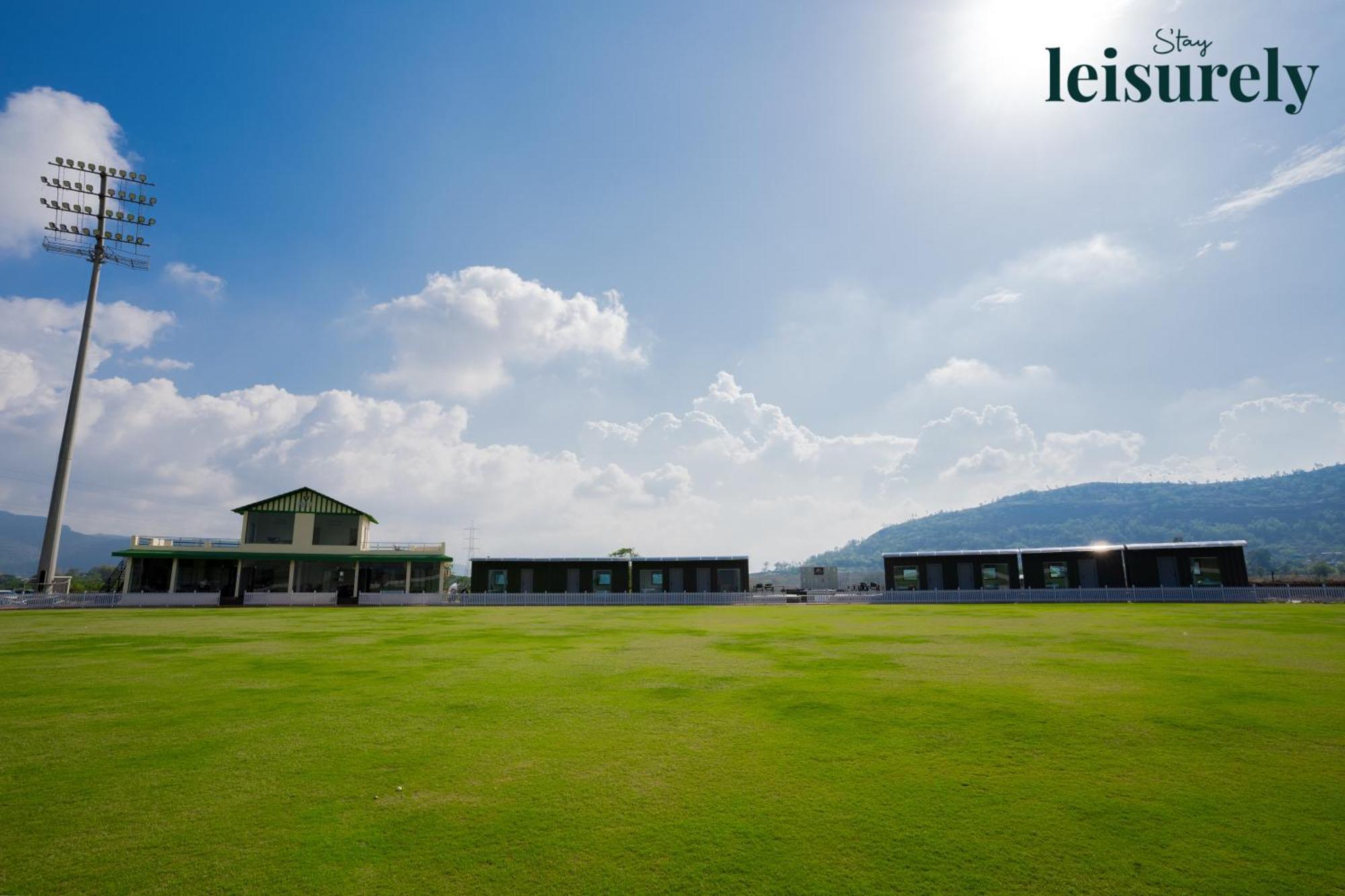 Stay Leisurely - Pavilion By The Hills, Lonavala - Stadium View Rooms Екстериор снимка
