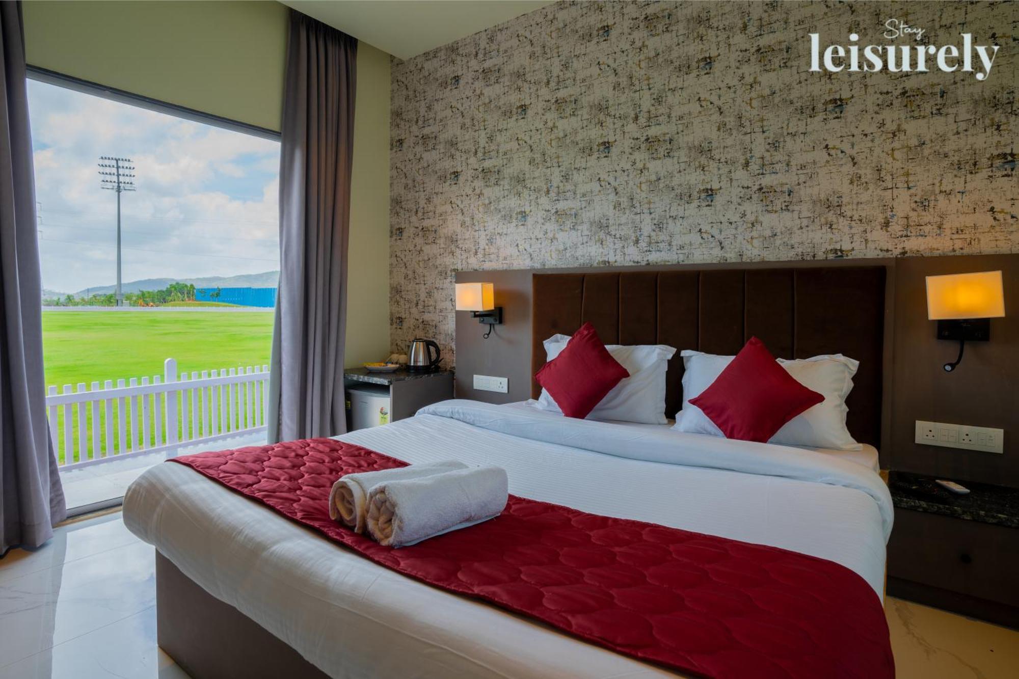 Stay Leisurely - Pavilion By The Hills, Lonavala - Stadium View Rooms Екстериор снимка